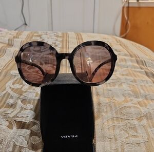 Prada Havana Black Round Sunglasses
